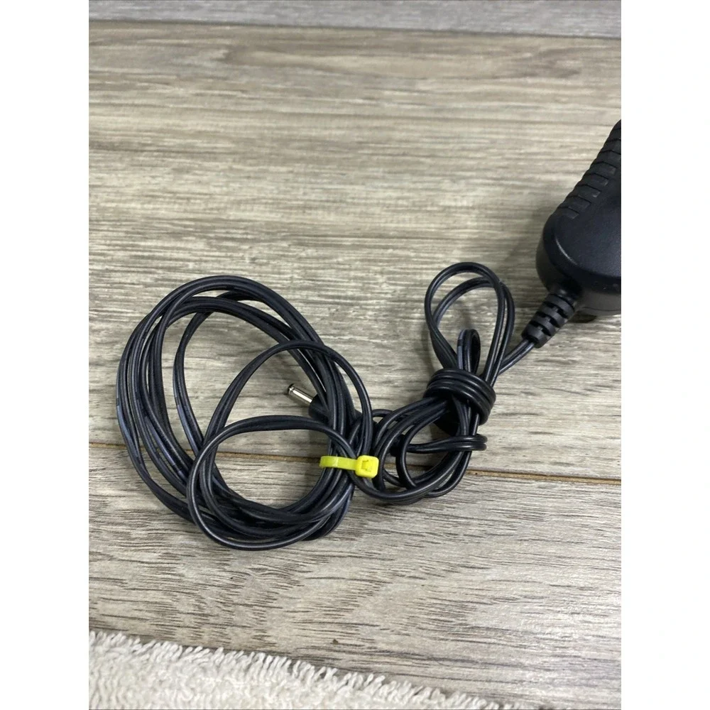 Energizer PL-3628 AC Adapter Power Supply 5V 1.2A Black Excellent Barrel Tip‎